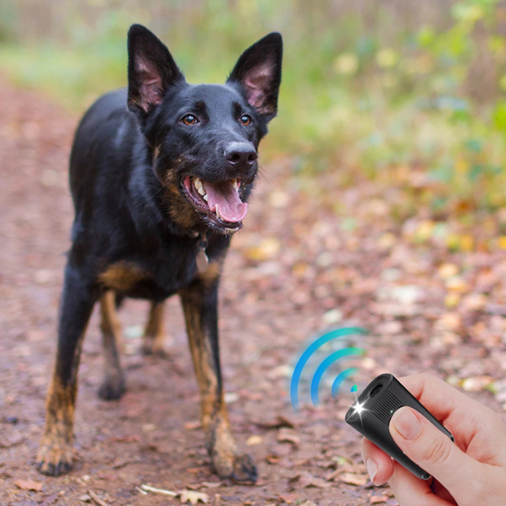 APWIKOGER Ultrasonic Bark Deterrent Device Rechargeable for All Dogs